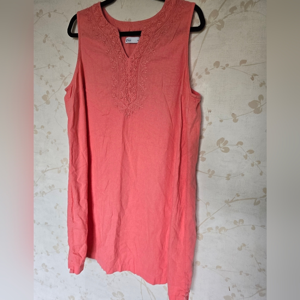 croft & barrow Coral Sleeveless Embroidered V-Neck Tank